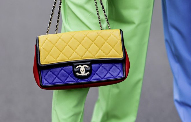 Farbige Chanel Tasche